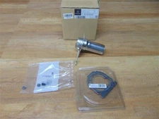 Brand New Combustion Chamber Genuine Mercedes 447 - A4478350900