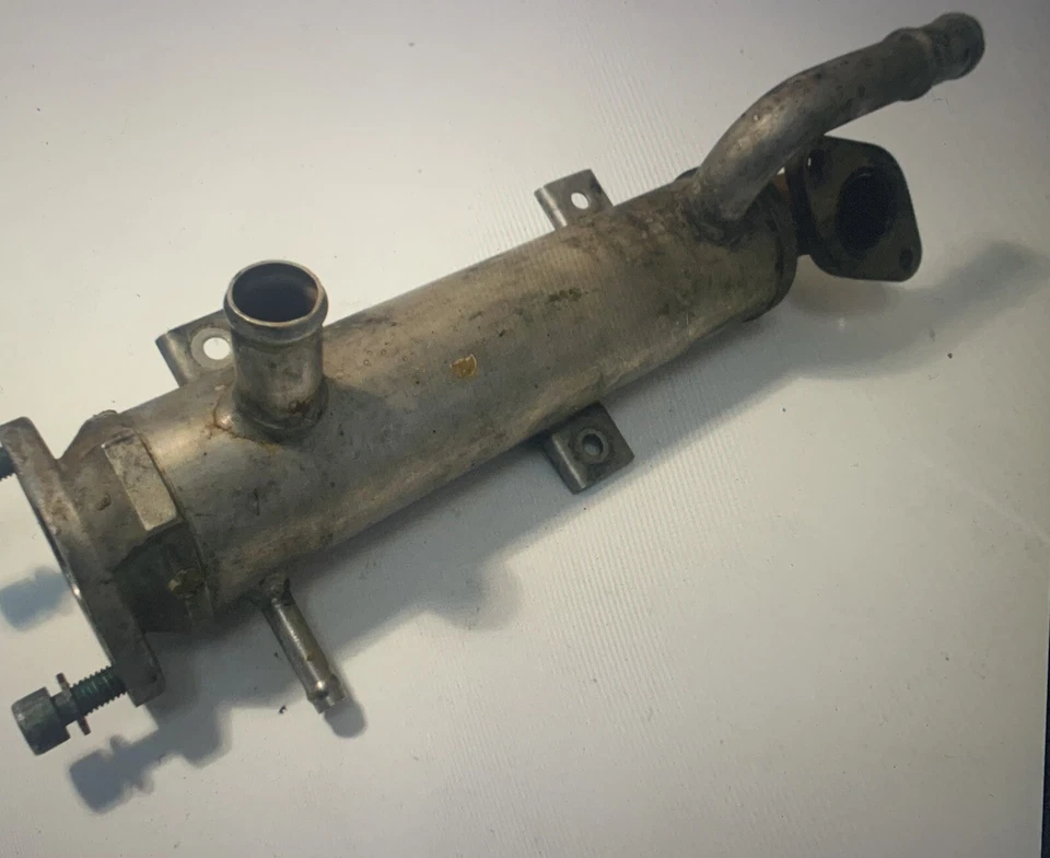 1996-1998 MK3 Volkswagen Jetta Golf Beetle 1.9 TDI AHU 1Z EGR Cooler - Image 3 of 4