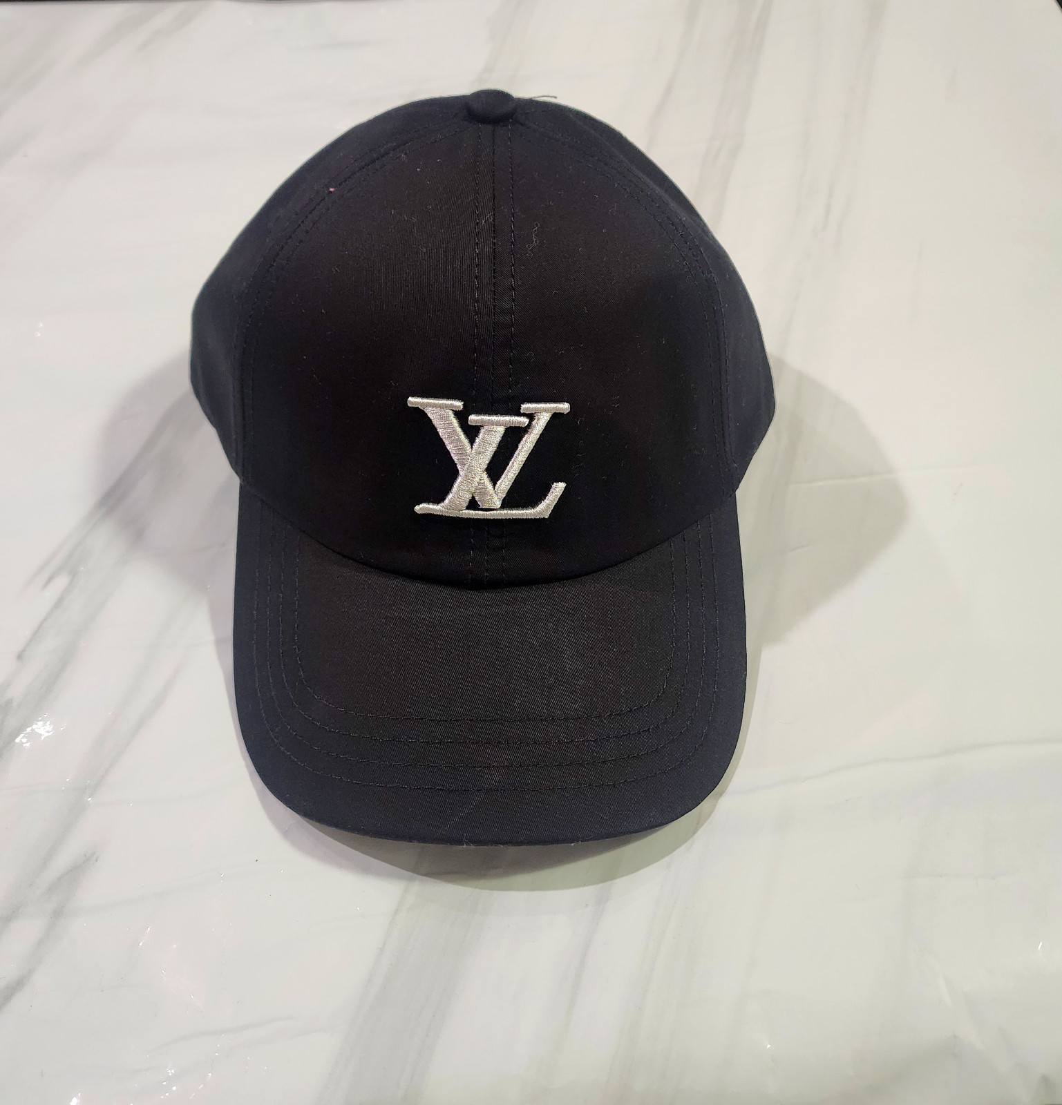 Louis Vuitton Black Baseball Cap Adjustable Size M