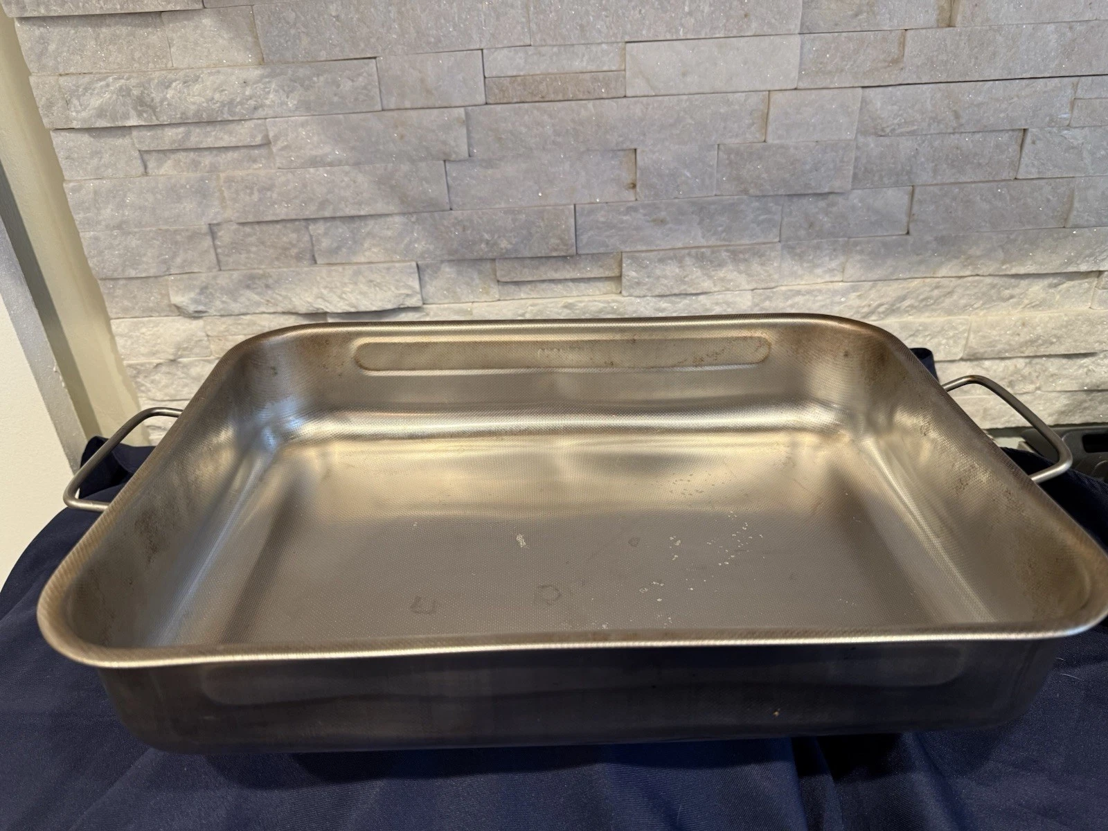 Steel Pan Italy 18/10 Stainless Steel Roasting Pan AISI 304 Professional 16”
Opens in a new window o