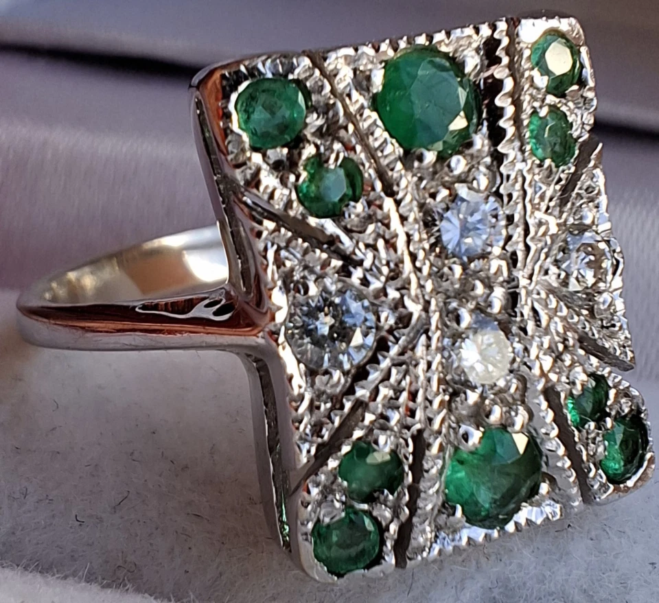 18Ct White Gold Art Deco Diamond & Emerald Cocktail Engagement Ring Size L/M - Image 3 of 4