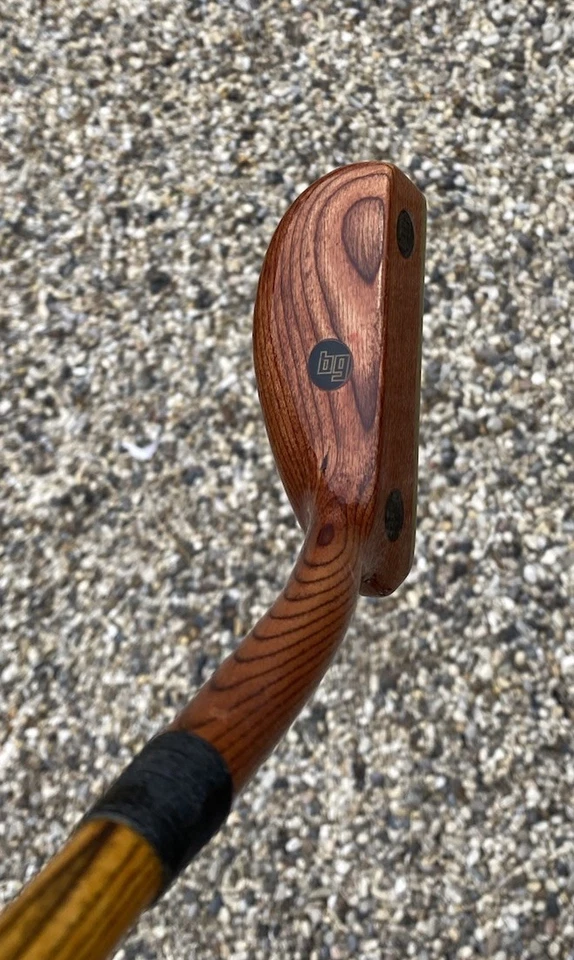 Bronty Charger Left Handed Brass And Wood Headed Presentation Putter. - Image 4 of 4