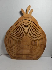HARRY & DAVID BAMBOO WOOD WOODEN PEAR SHAPED EXPANDING COLLAPSIBLE FRUIT BOWL