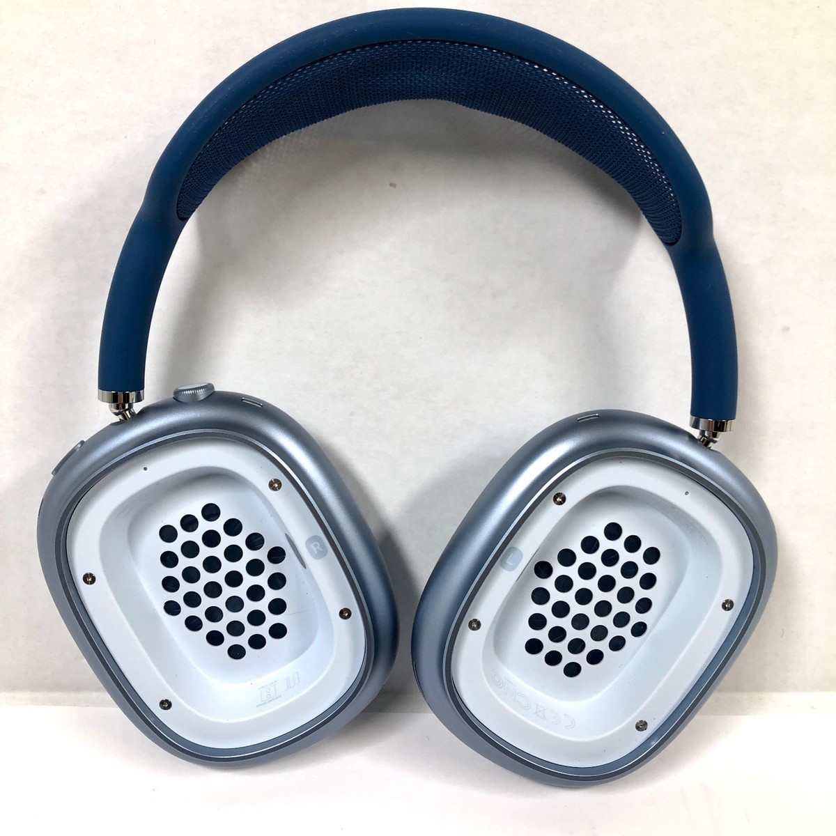 AirPods Max Lightning Blue w/ Smart Case | eBay