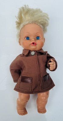 VINTAGE REMCO SÜSSE APRIL PUPPE MIT BEWEGLICHEN ARMEN - 70er Jahre