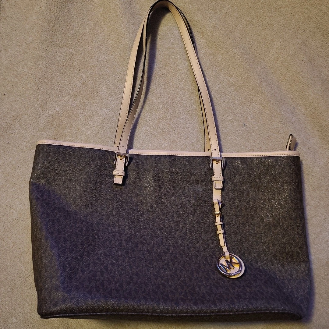 Michael Kors JetSetTravel Medium TopZip Multifunction Tote Brown 30T5GTVT2B-200