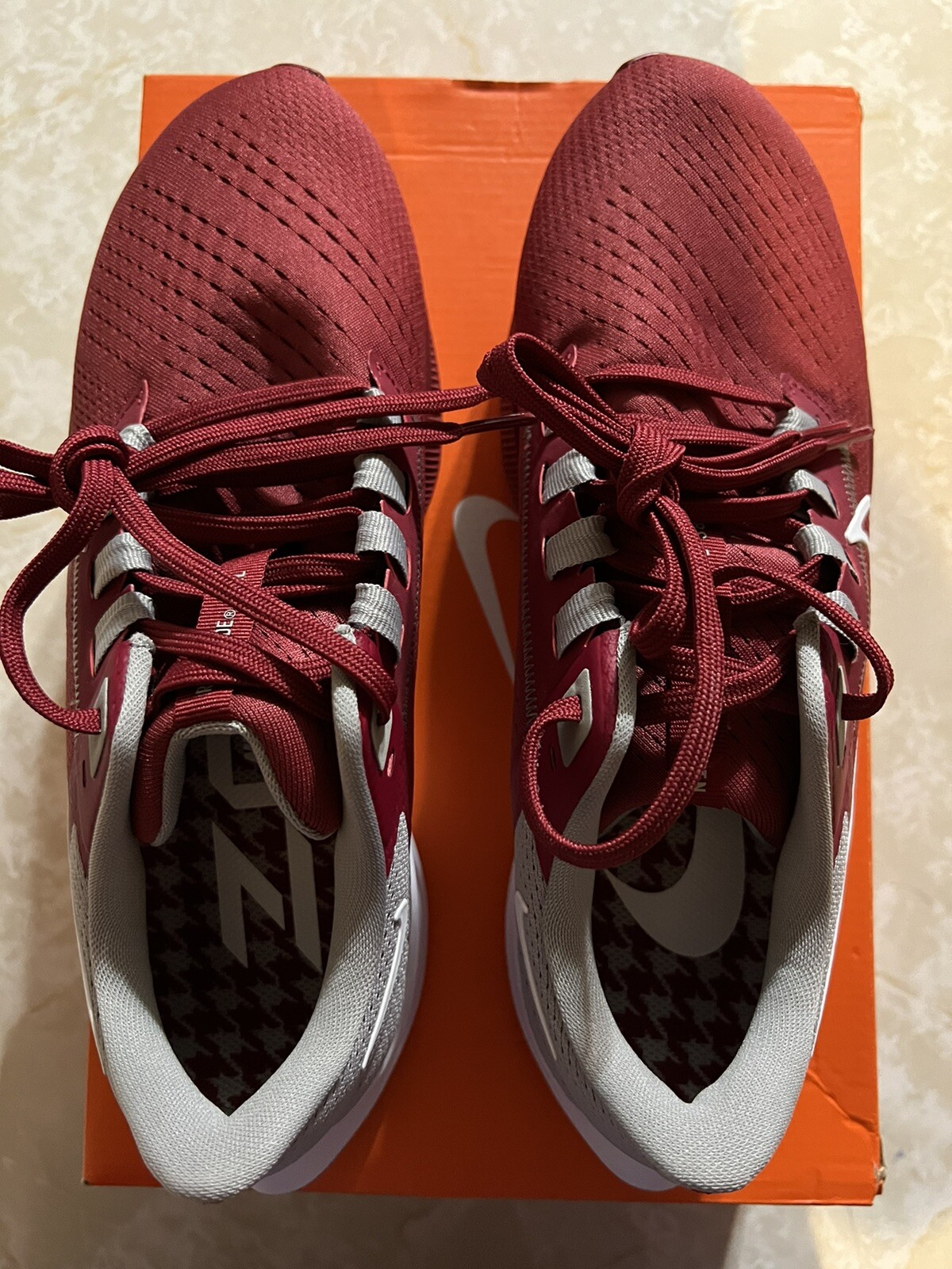 8.5 Womens 10 Nike Air Zoom Pegasus 38 