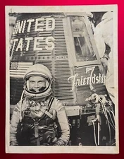 PROJECT MERCURY FRIENDSHIP 7 JOHN GLENN JR. PAPER PICTURE PACK