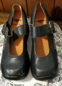 rocket dog mary jane shoes