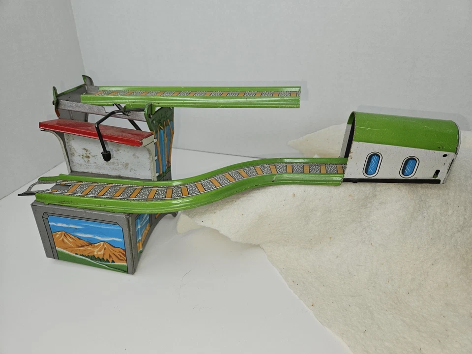 ROCKY MOUNTAIN EXPRESS-WAY Cable Tren Cuerda Juguete de Estaño - Incompleto - Solo Piezas Foto 2 de 4