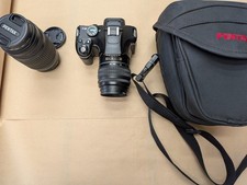 PENTAX K-x 12.4MP Digital SLR Camera y w/Two Lens Set, low shutter