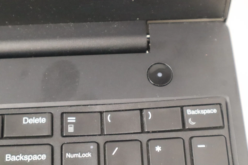 联想 ThinkPad E590 便携式电脑 英特尔酷睿 i5 第 8 代 16GB RAM 256GB NVMe 无 — 第 4/4 张图片