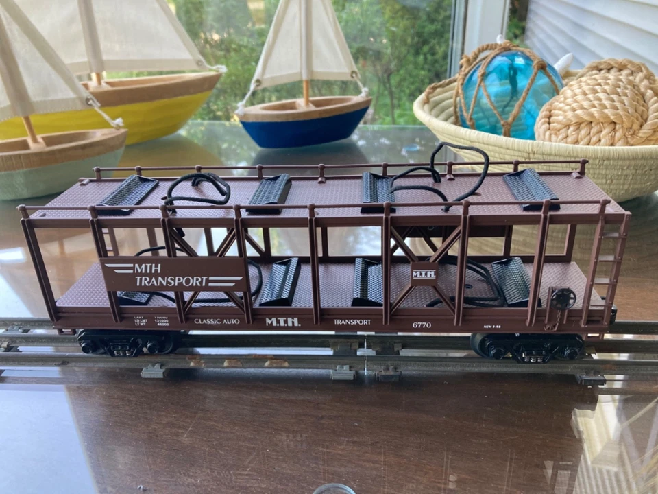 2 Tier Automobile Transport, Carrier for 1/43 Scale & O Gauge Vehicles - Image 4 of 4