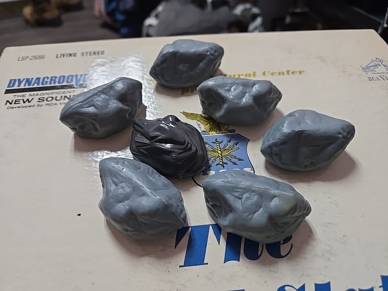 Unknown Brand Miniature Boulders 2 1/4" Long Lot Of 7 SLP 