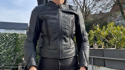Damen Motorrad Lederjacke und -hose, Gr. 38/40