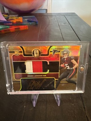 2022 Panini Gold Standard Drake London Triple Jersey Auto RC Rookie /49