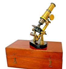 Instrument scientifique - Mikroskope - Microscope sur double colonne- XIX -ème