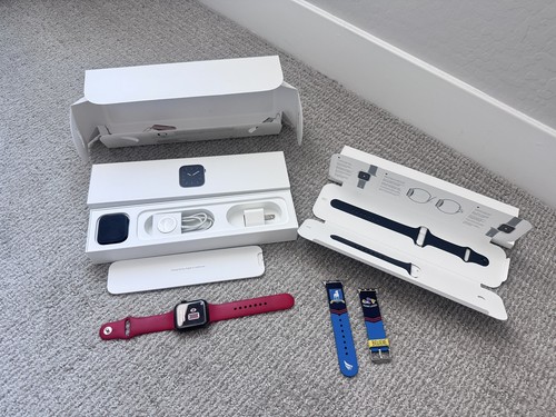 Apple Watch Series 5 44mm Stainless Steel Case Cellular Great Condition