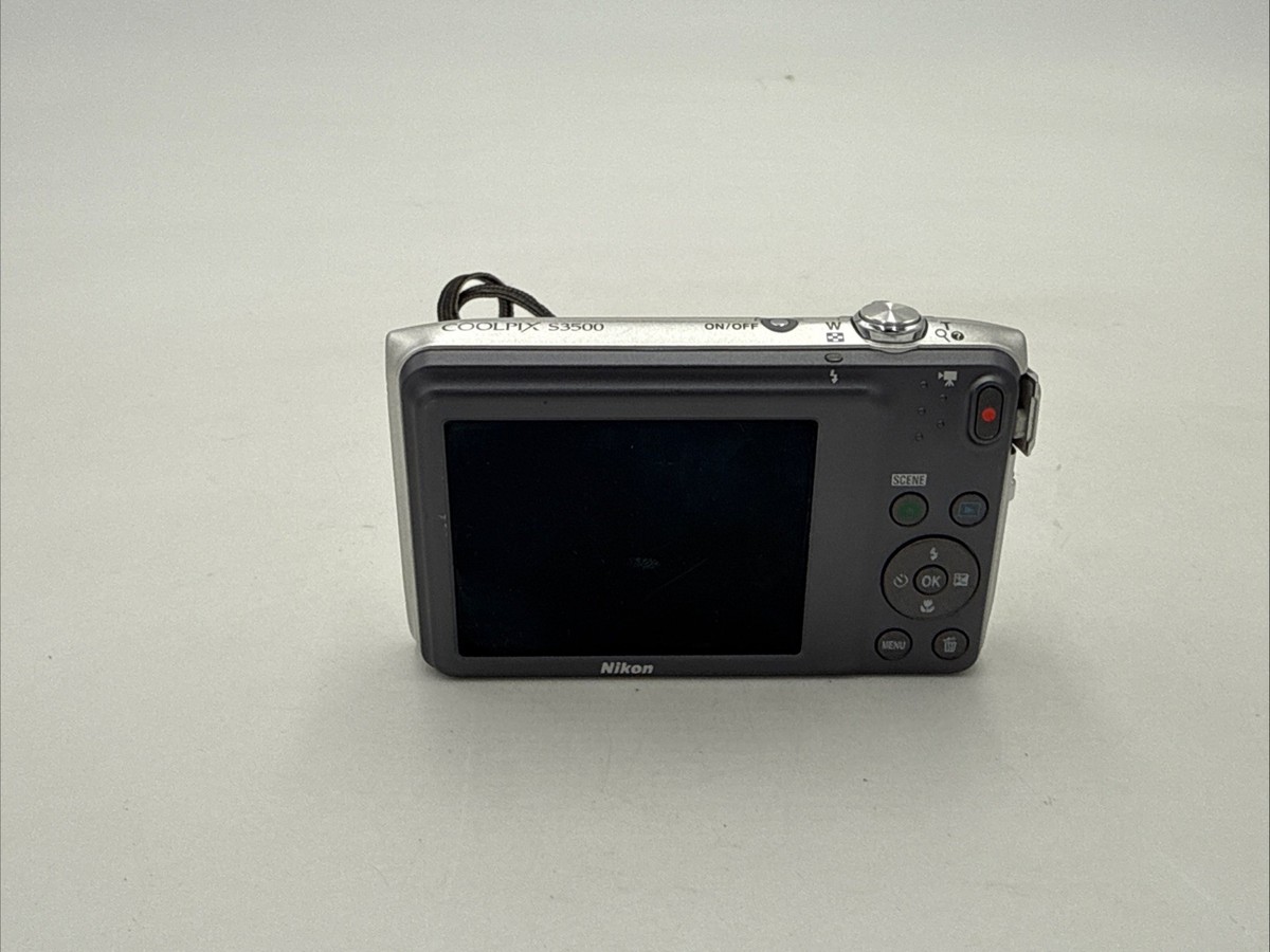 Nikon CoolPix S3500 Digital Camera - Silver - 20.1MP - 7x Zoom | eBay