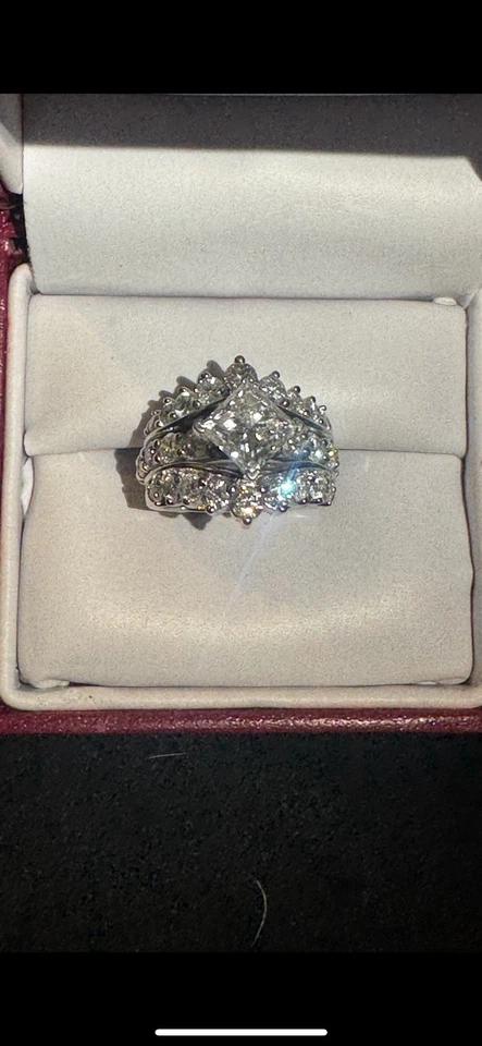 GIA 4.26ct Princess Cut With 2.01 Prominent Natural Diamond Center Stone. - Image 3 of 4