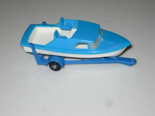 Matchbox Lesney Regular Wheel Cabin Cruiser Boat And Trailer