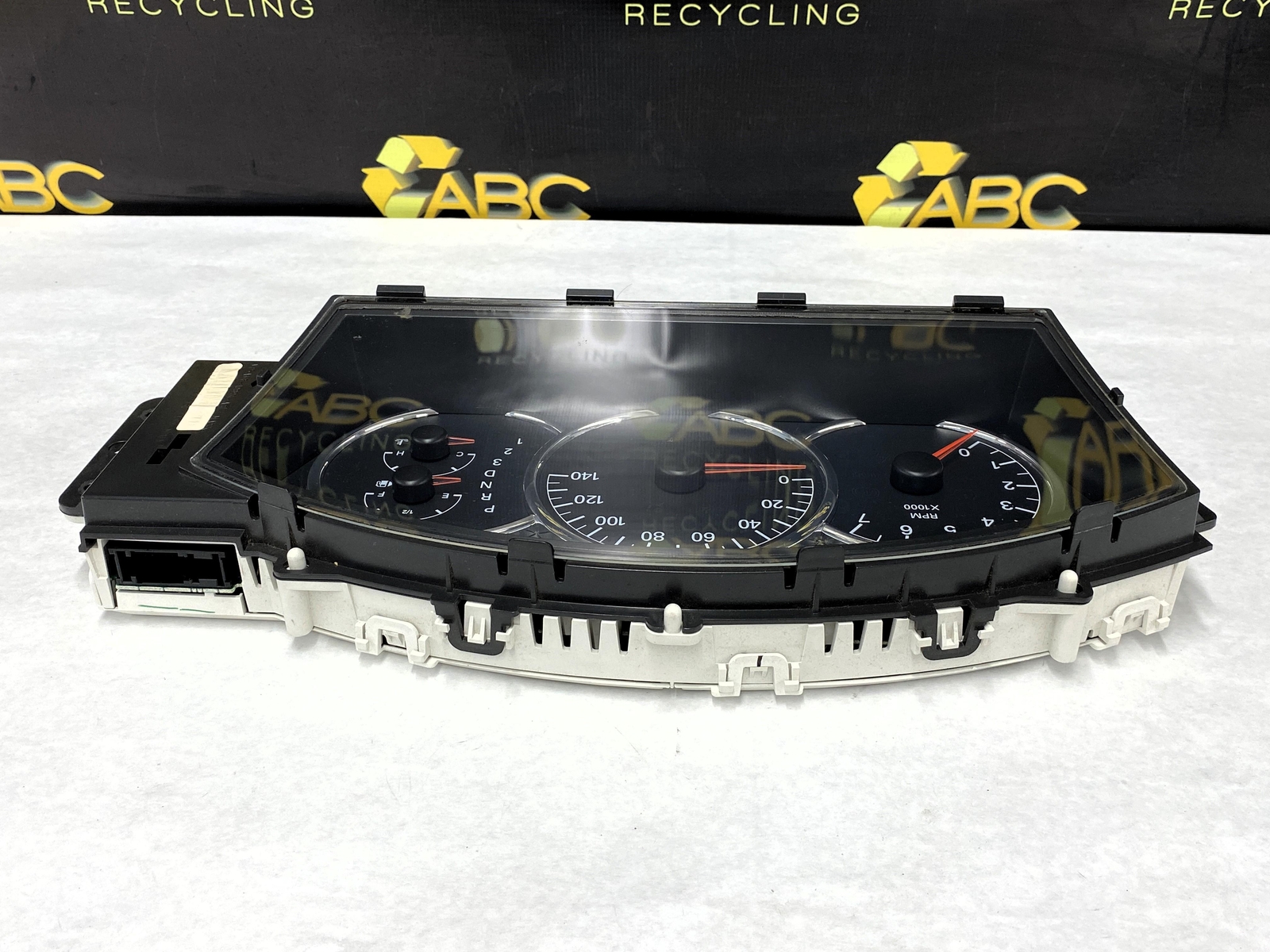 20082009 Buick Lacrosse Speedometer Instrument Cluster ID 25807575 OEM