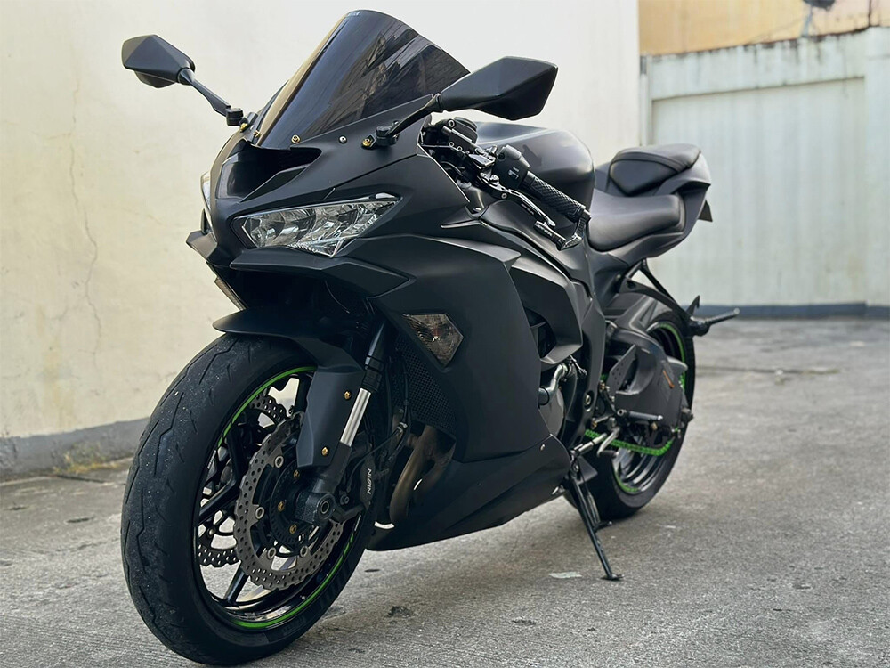 今期完売品【雑誌掲載】カーヴィーネックジレ　ブラック Ninja ZX-6Rシリーズがモデルチェンジ - WEB Mr.Bike