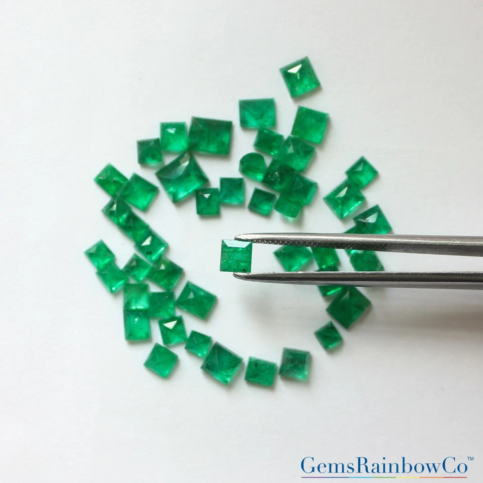 Piedras preciosas sueltas facetadas verdes de múltiples formas y tamaños esmeralda natural, #777. Foto 4 de 4