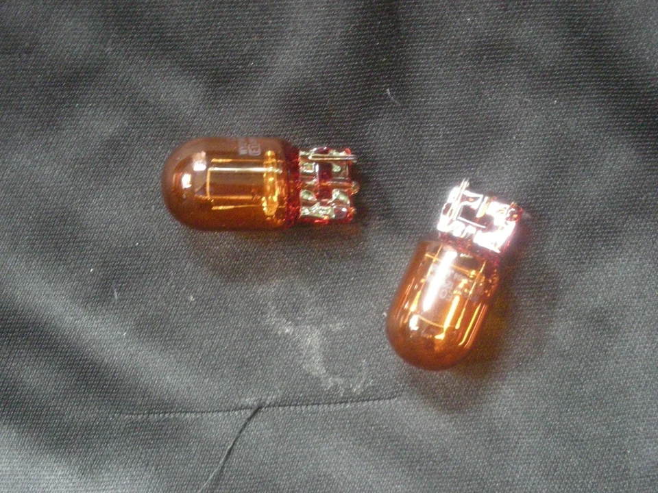 Wagner 7440NA Lighting - Exterior - AMBER   Turn Signal Light, Rear, Front - Image 3 of 3