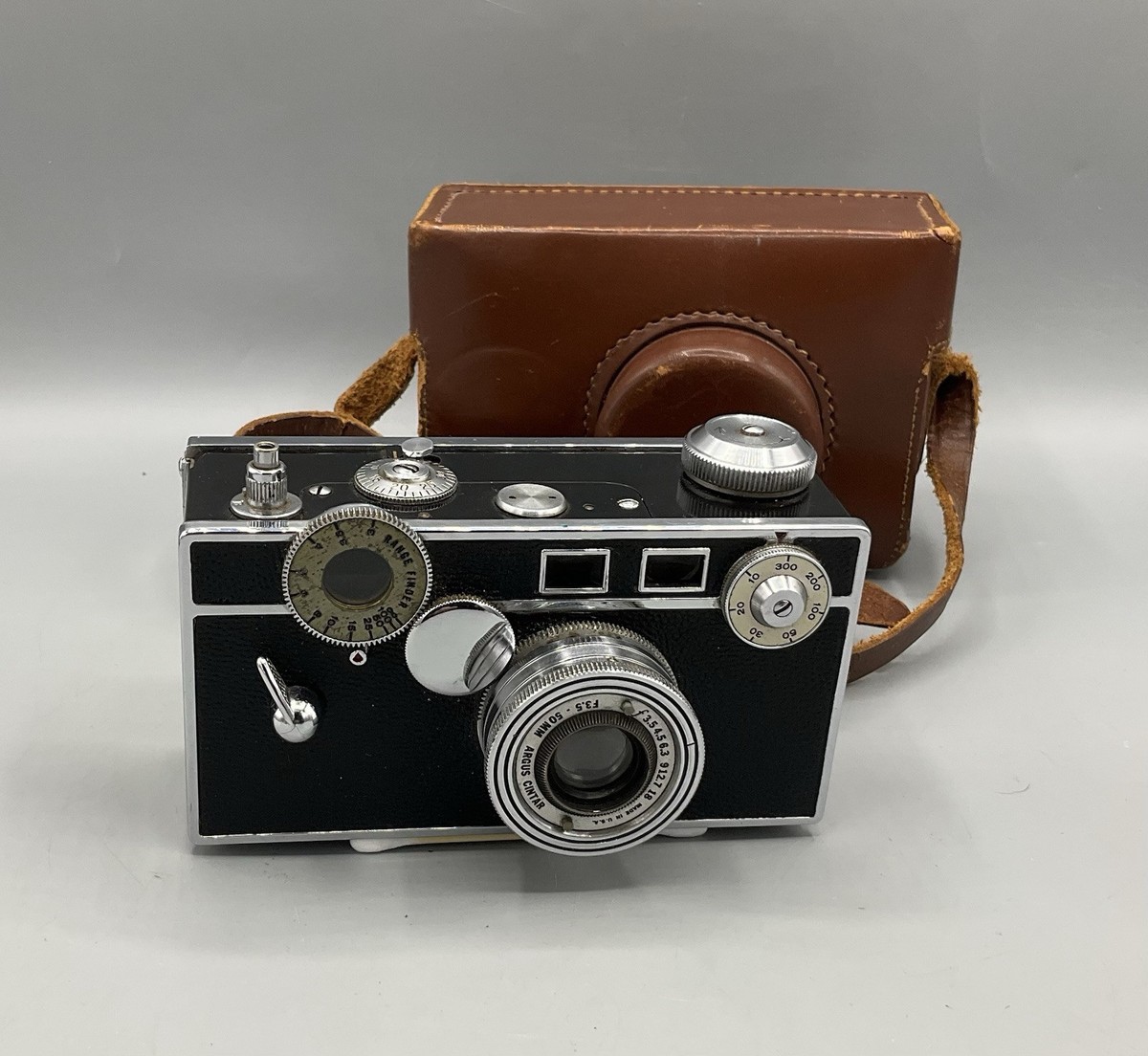 山*川様 argus COATED CINTARレンジファインダーカメラ 50m Vintage 50mm Argus Coated Cintar Camera, w/range Finder