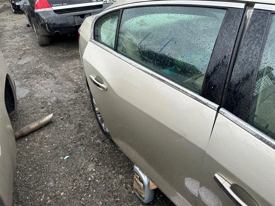 Engine ECM Electronic Control Module Behind Fan Shroud Fits 13-16 ACADIA 645876 - Image 4 of 4