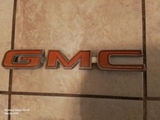 1975-1980 Gmc Truck Jimmy Tailgate Trim Panel Emblem 3518622828-a Oem