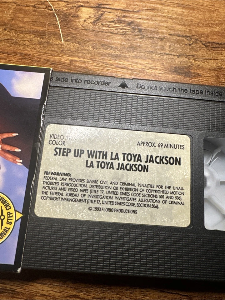 Autographed  STEP UP WORKOUT La Toya Jackson Signed VHS Parade Video 1993 - Image 4 of 4