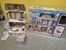 Sylvanian Families Elegant Town Manor Gift Set Extra Figures & Triplet Stroller