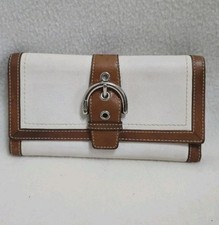 Vintage COACH Soho Buckle Trifold Wallet White Leather with Tan Leather Trim