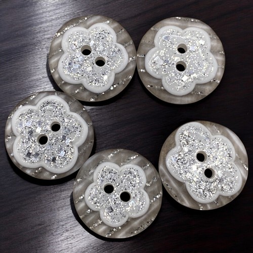 Silver Glitter Flower Flat 2 Hole Buttons 4 Size Resin Round Sewing Knitting - Picture 39 of 70