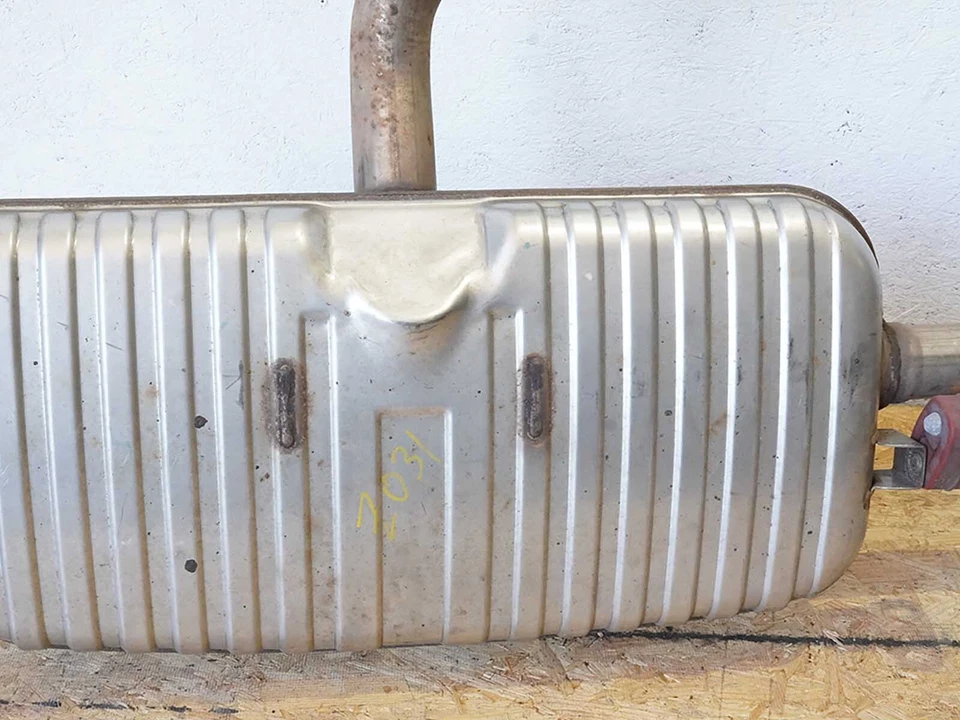 2008 - 2009 Audi Tt Quattro Coupe 3.2L Exhaust Muffler Silencer Rear 8J0253611 Foto 3 de 4