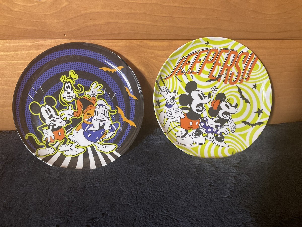 Zak! Designs Disney MICKEY MOUSE Plastic Plate Set Halloween