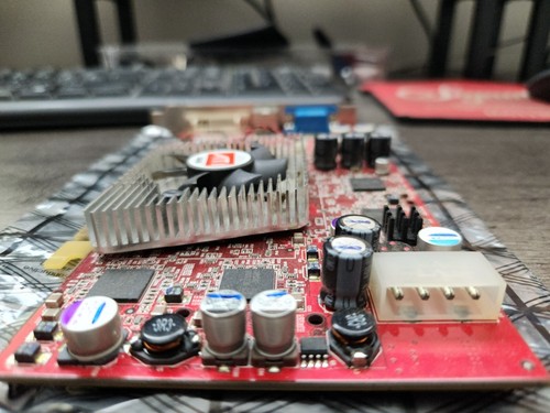 ATI Radeon 9800 Pro 128 MB for PC 🪀 PN 109-A07500-00 Grade A+ Fan - Picture 4 of 5