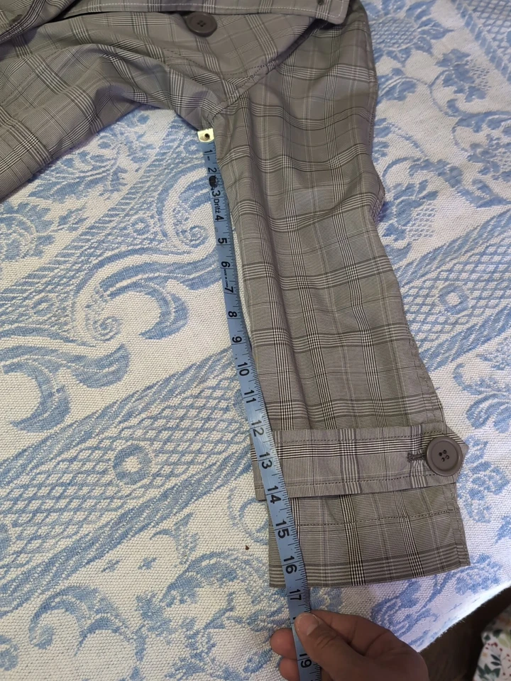 Gabardina para mujer MAX STUDIO LONDON talla S gris claro patrón largo  Foto 4 de 4