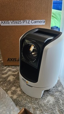 AXIS PREMIUM PTZ SERCUITY CAMERA ****BRAND NEW****