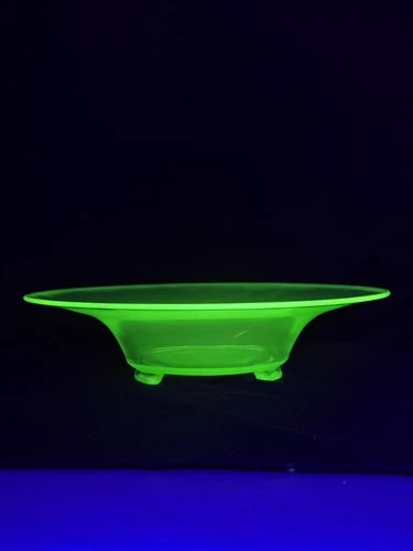 Vaseline Glass Bright Vintage Bowl Footed Carnival Glass Green Uranium