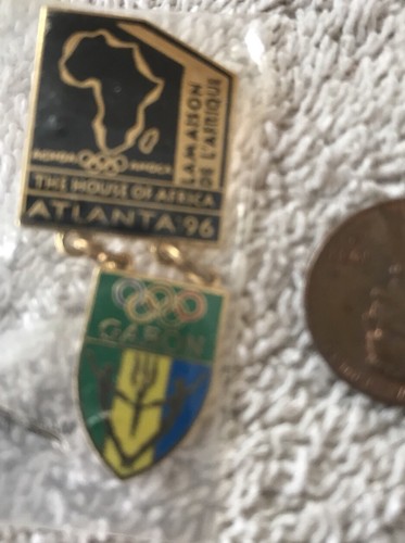 GABON HOUSE OF AFRICA ATLANTA 1996 OLYMPIC DANGLE LAPEL PIN MINT NEW Rare - Picture 4 of 8