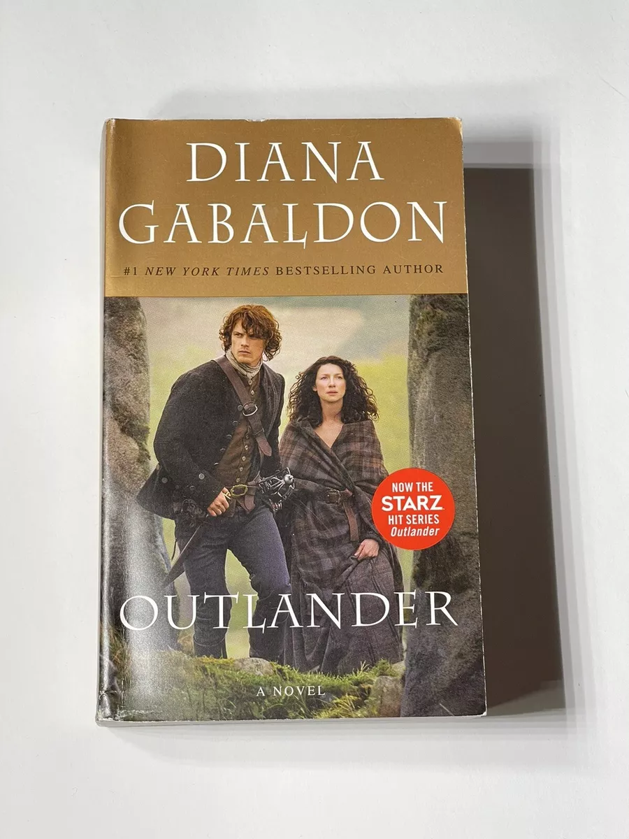 Outlander (Starz Tie-in Edition): A Novel: Gabaldon, Diana