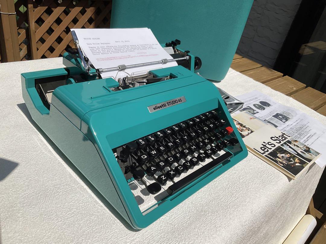 Olivetti STUDIO 45 Typewriter Blue Case Bucket Vintagee