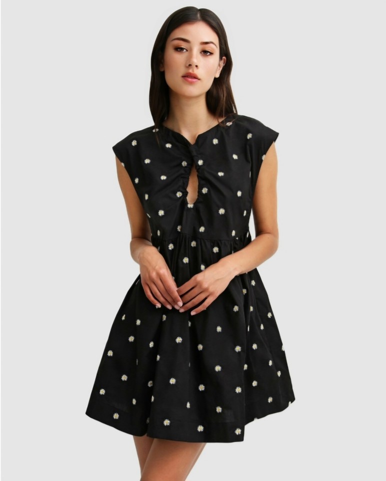 Belle & Bloom Size XS/S Reversible Baby Doll Daisy Embroidered Black Dress 
