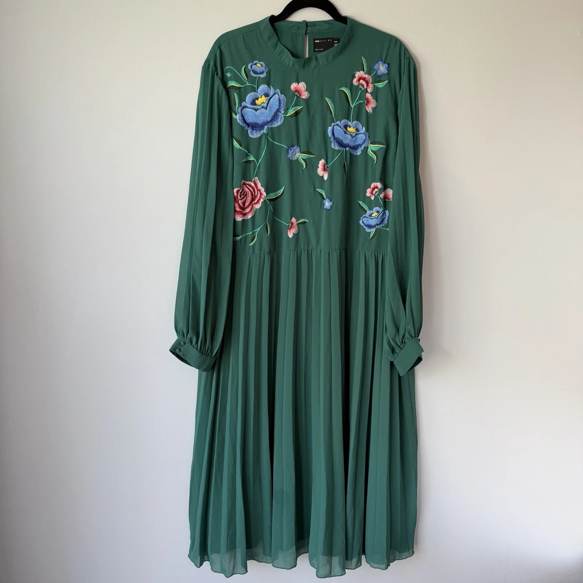 emerald green bridesmaid dress Short Satin Bridesmaid Dresses Off The Shoulder – Lisposa