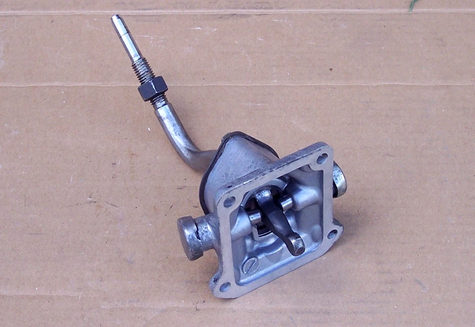 Camión blazer GMC S15 JIMMY 82 93 CARROCERÍA CUADRADA CHEVY S10 MANUAL PALANCA DE CAMBIOS DE 4 VELOCIDADES Foto 2 de 3