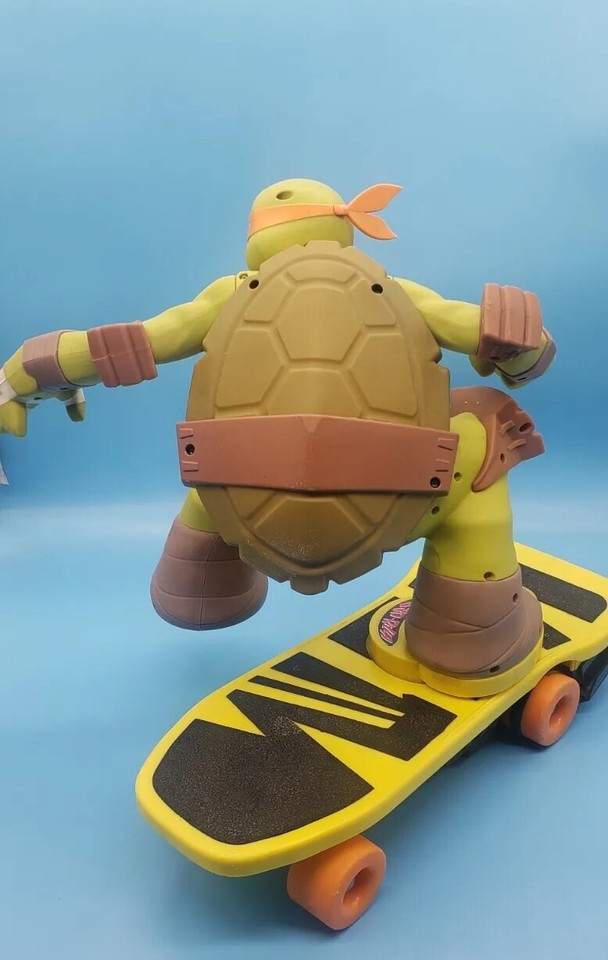 teenage mutant ninja turtles skateboarding mikey remote control toy