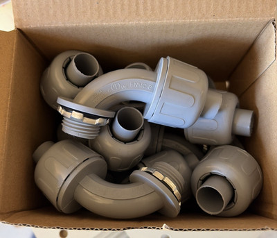 (Box of 10) New Sealproof Liquidtight 90 Deg Right Angle Connectors Squeeze Type